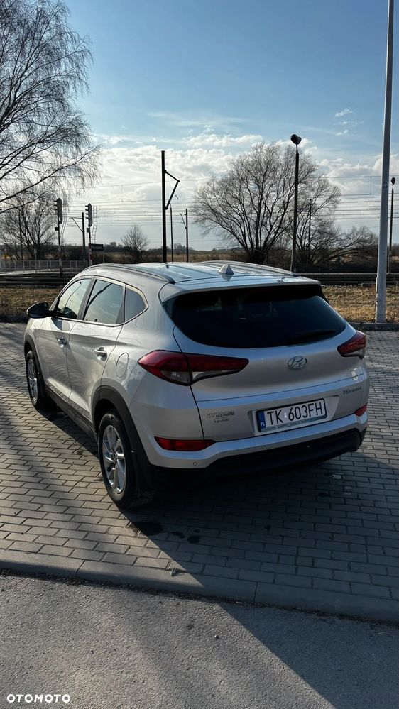 Hyundai Tucson 1.6 GDI BlueDrive Comfort 2WD - 17