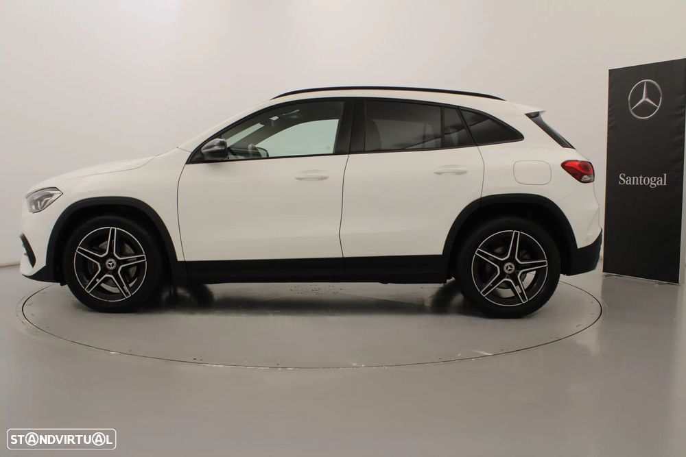 Mercedes-Benz GLA 180 d AMG Line - 12