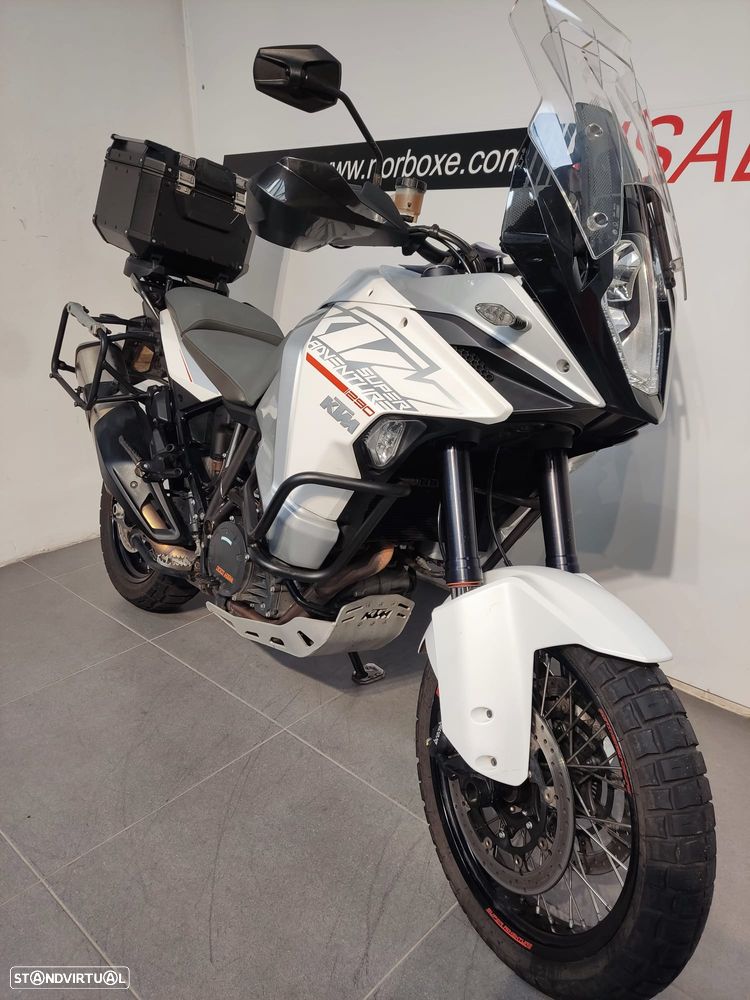 KTM 1290 Super Adventure T - 4