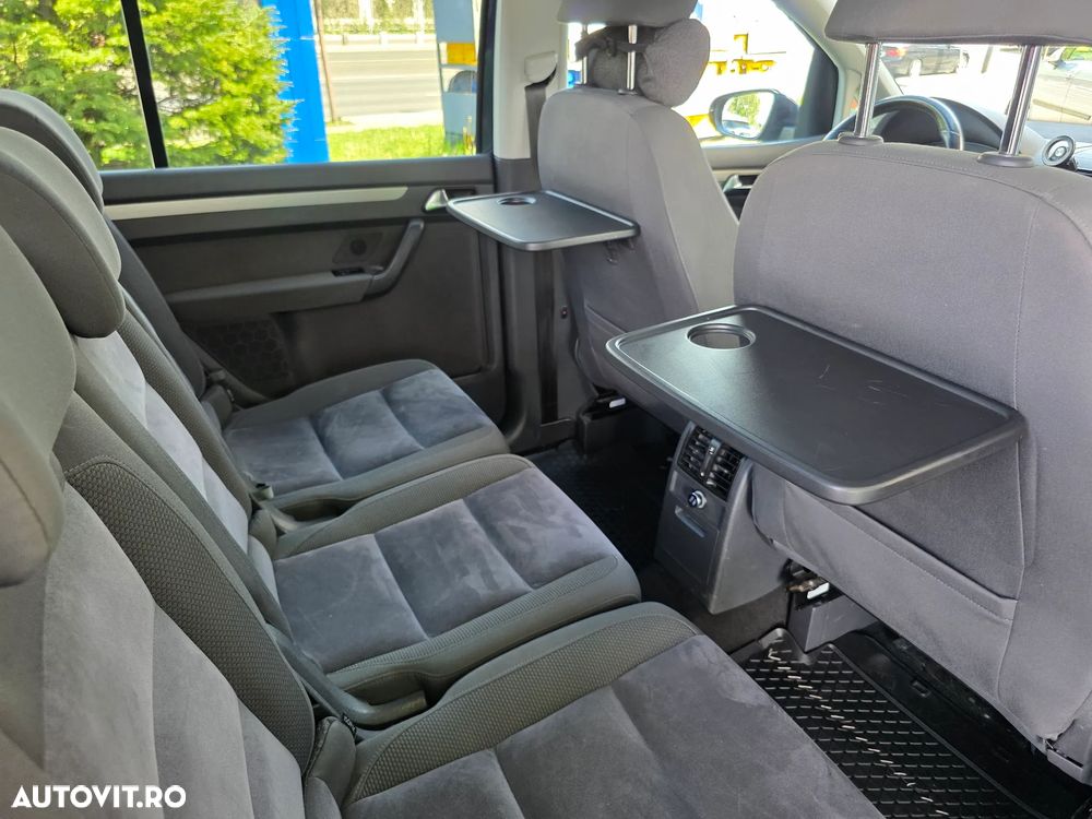 Volkswagen Touran 2.0 TDI Highline DSG - 17