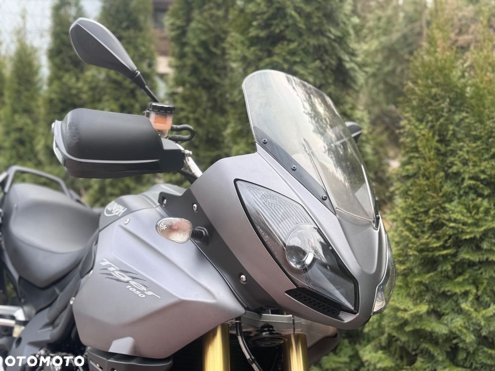 Triumph Tiger - 10