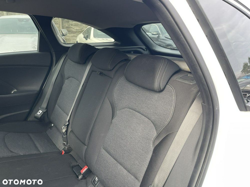 Hyundai i30 1.5 DPI Comfort - 12