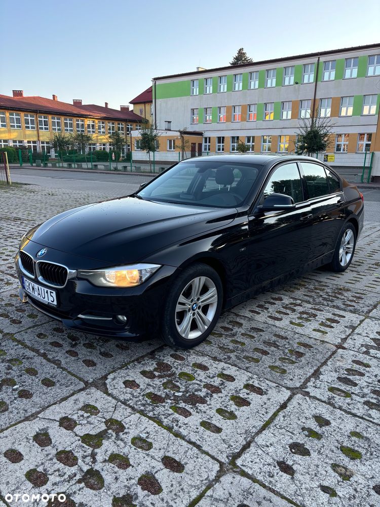 BMW Seria 3 320d Sport Line - 18
