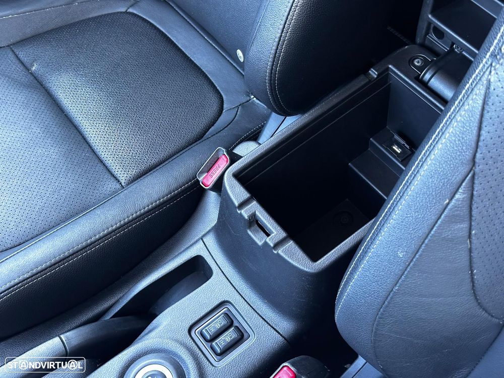 Mitsubishi Outlander 2.0 4WD - 34