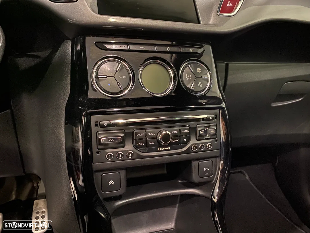 Citroën DS3 1.6 e-HDi So Chic - 41