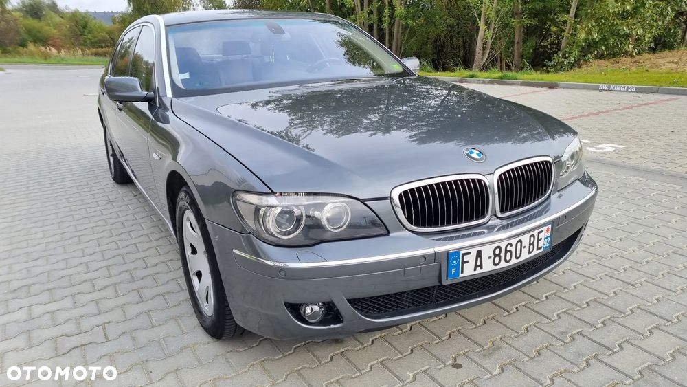 BMW Seria 7 740i - 21