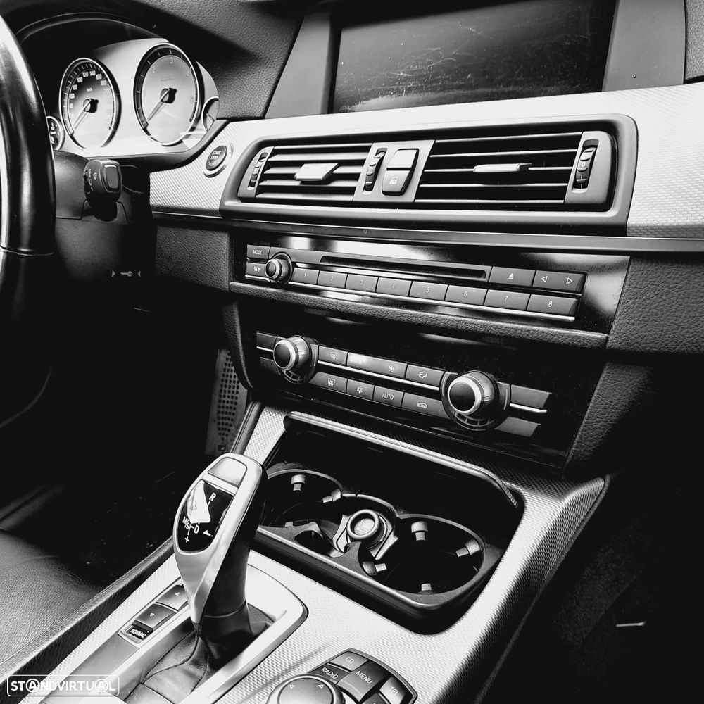 BMW 520 d Pack M Auto - 27