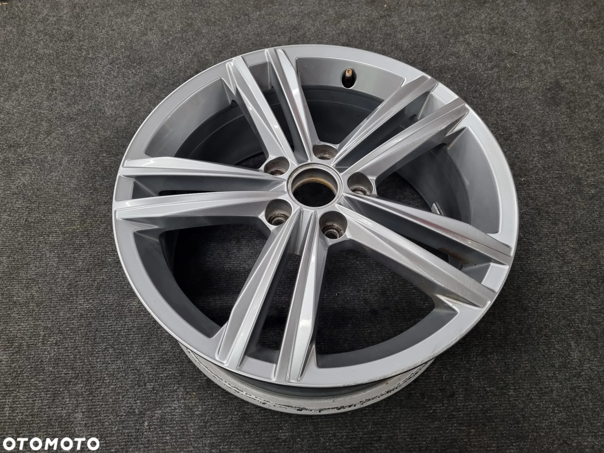Alufelga VW Golf 7 17 cali 5x112  5G0601025 DP 1szt. - 2