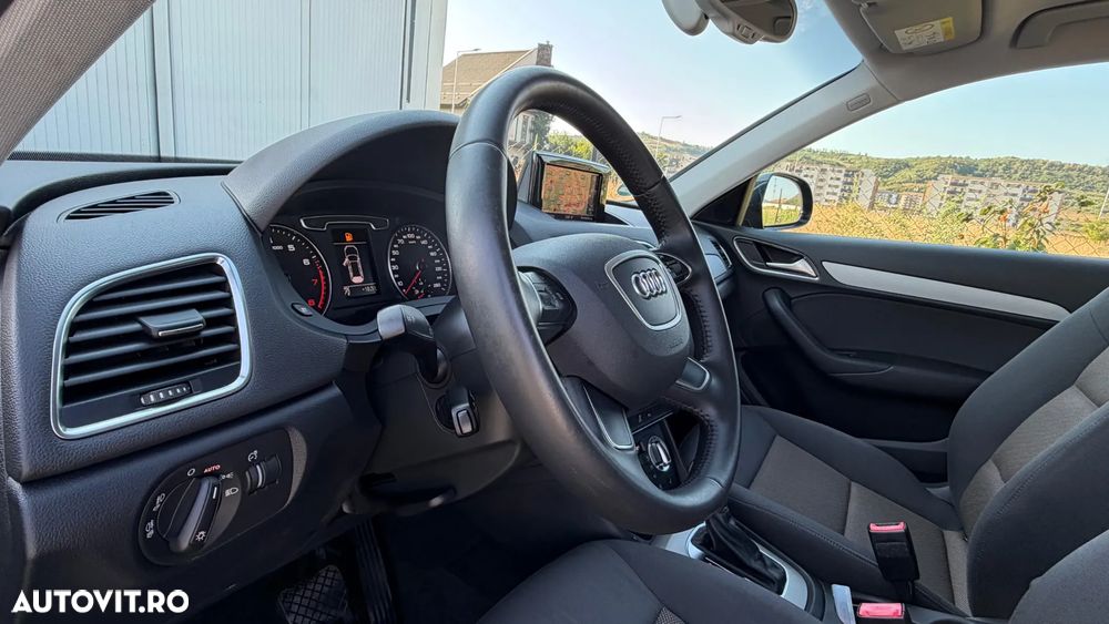 Audi Q3 1.4 TFSI Stronic Design - 18