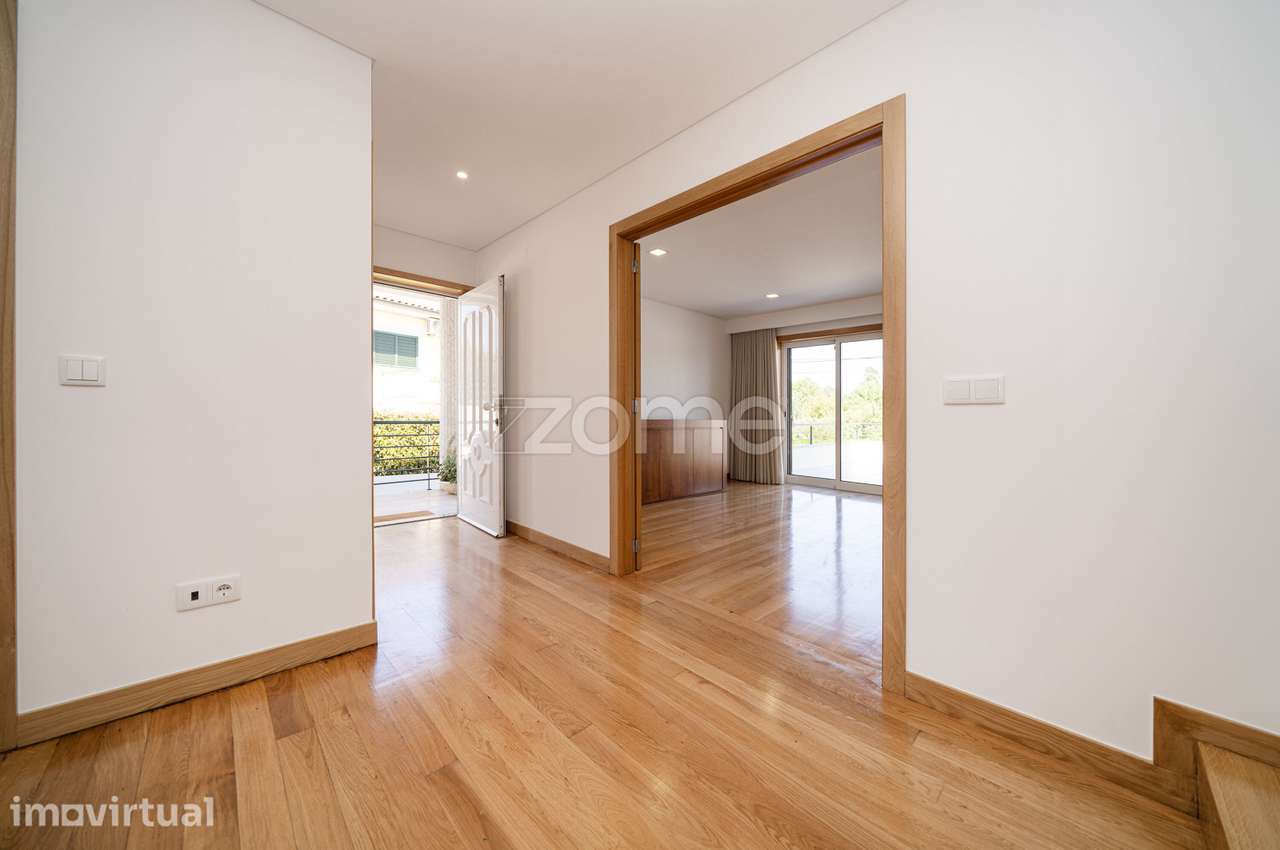 Moradia Geminada T5 em Cabreiros, Braga! - Grande imagem: 4/51