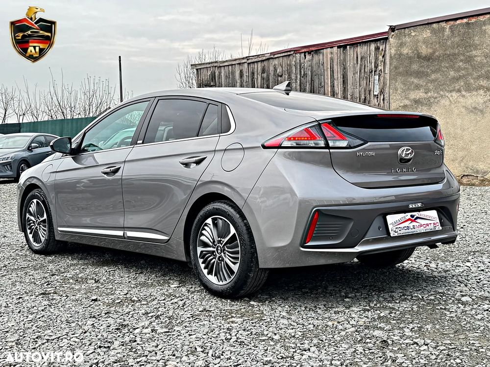 Hyundai IONIQ 1.6 GDI Style - 26