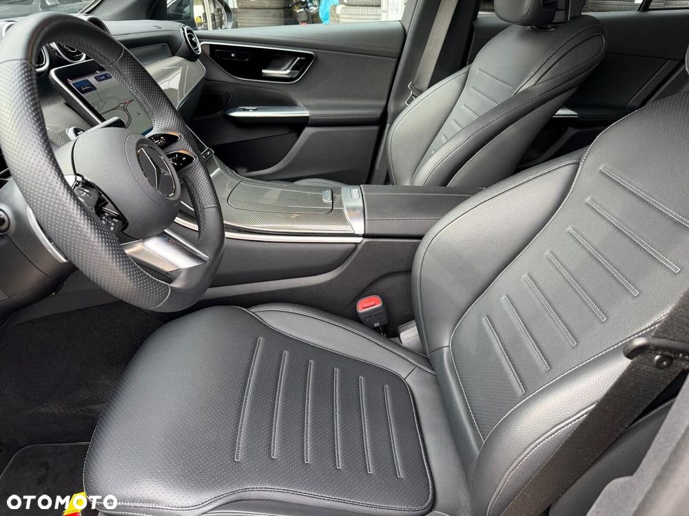 Mercedes-Benz GLC - 9