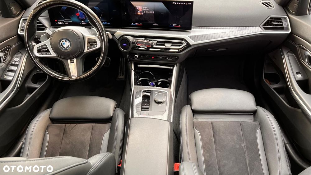 BMW Seria 3 330e PHEV xDrive M Sport - 12