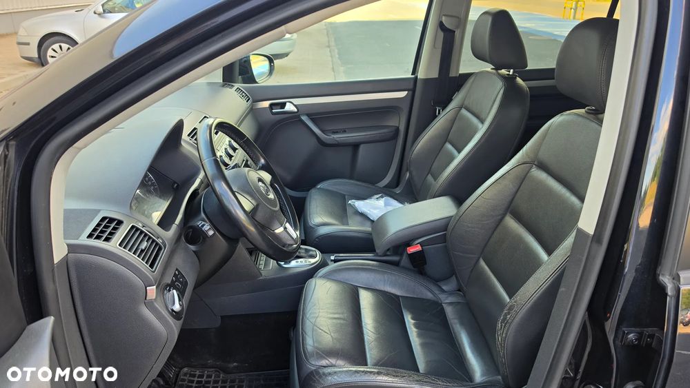 Volkswagen Touran 2.0 TDI DPF DSG Comfortline - 16