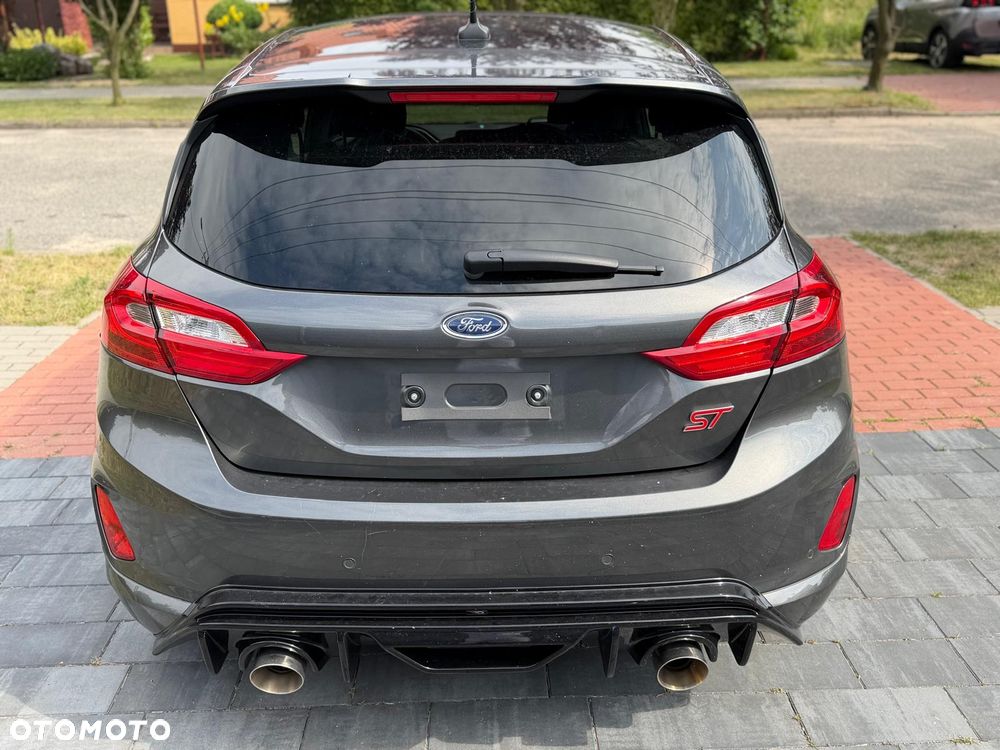 Ford Fiesta - 6