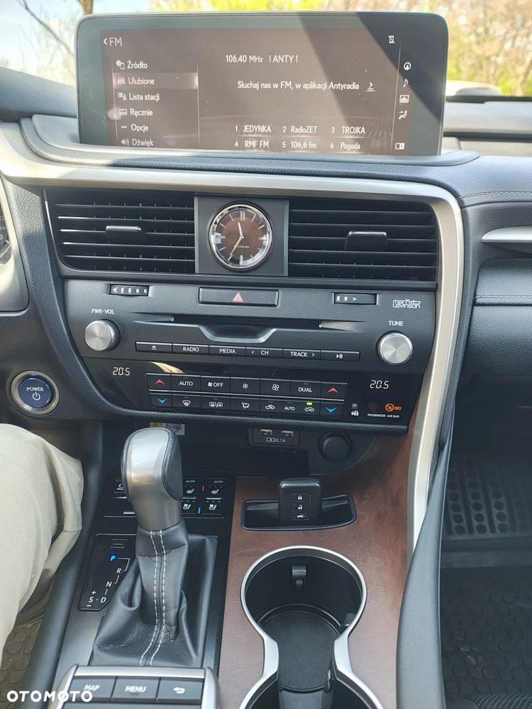 Lexus RX 450h L Omotenashi - 12
