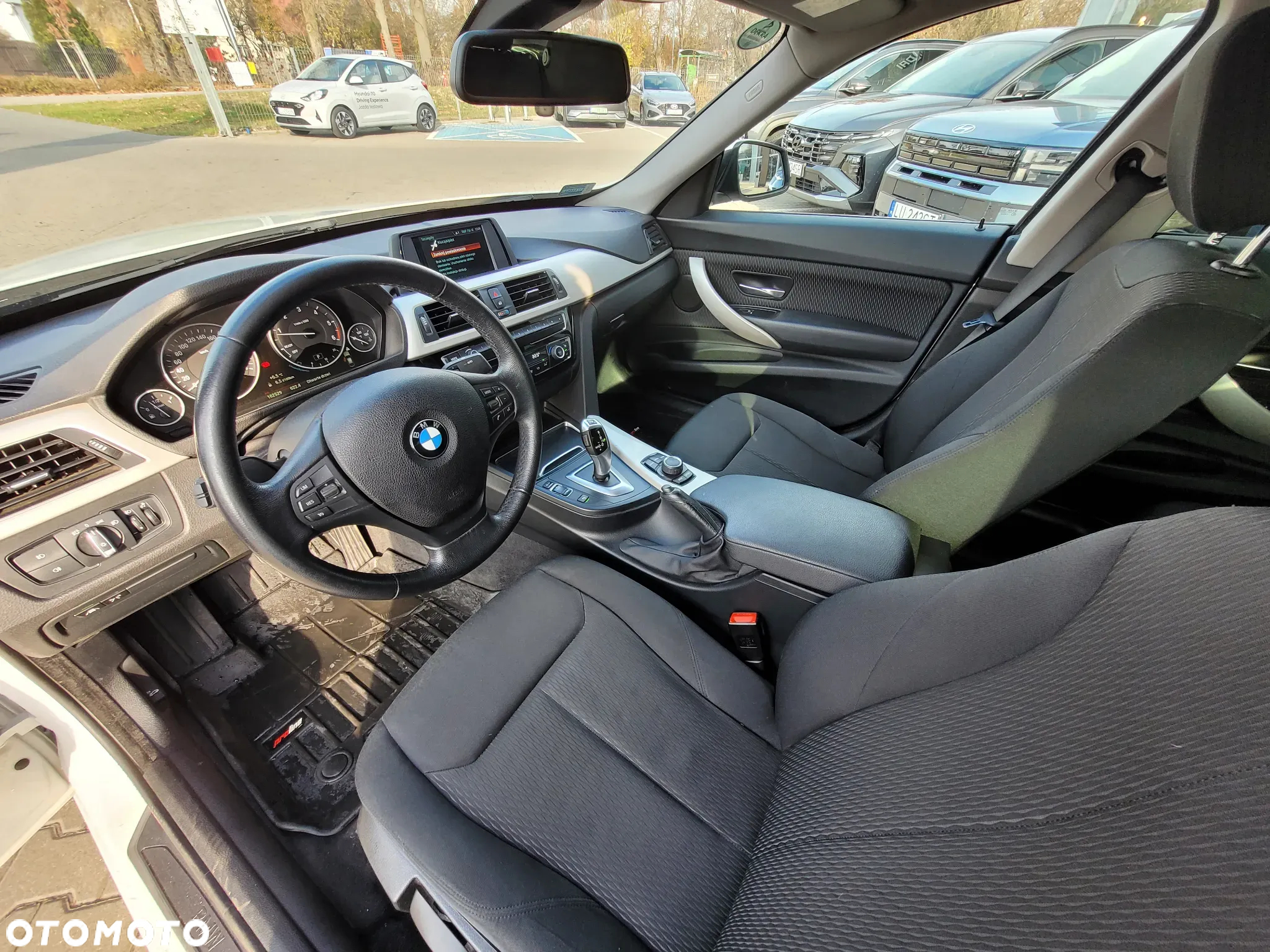 BMW 3GT 318d - 12
