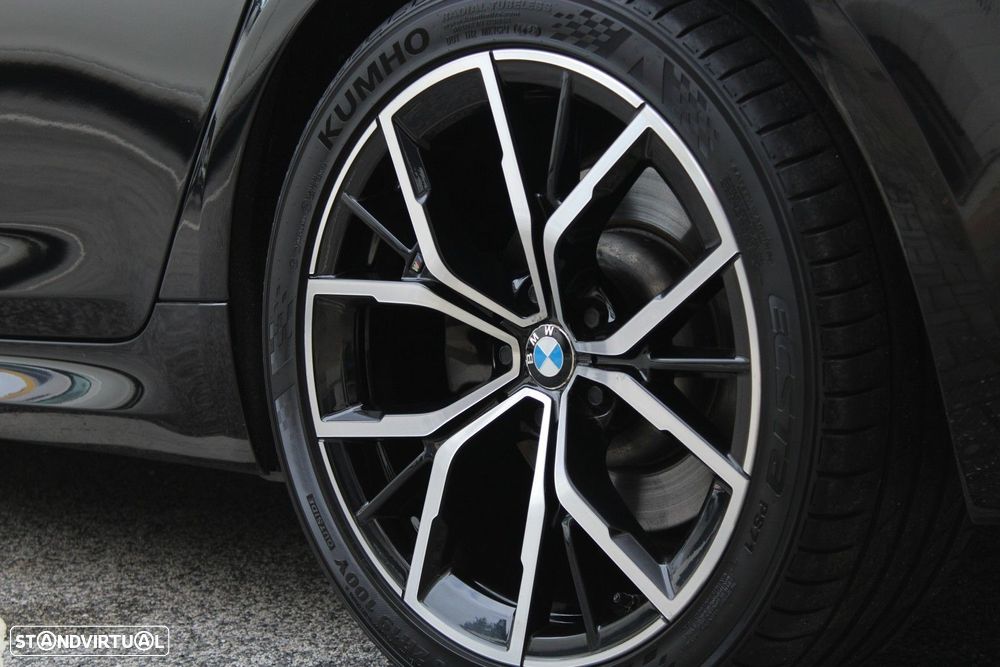 BMW 520 d ED Pack M - 25