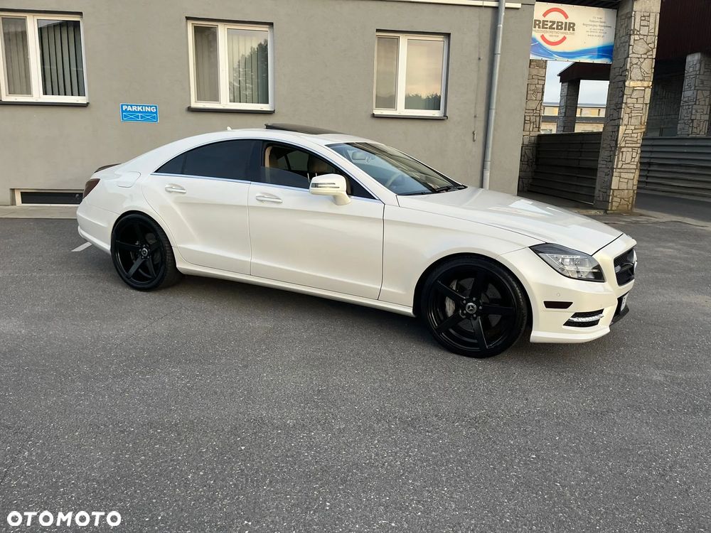 Mercedes-Benz CLS 500 4Matic 7G-TRONIC - 12
