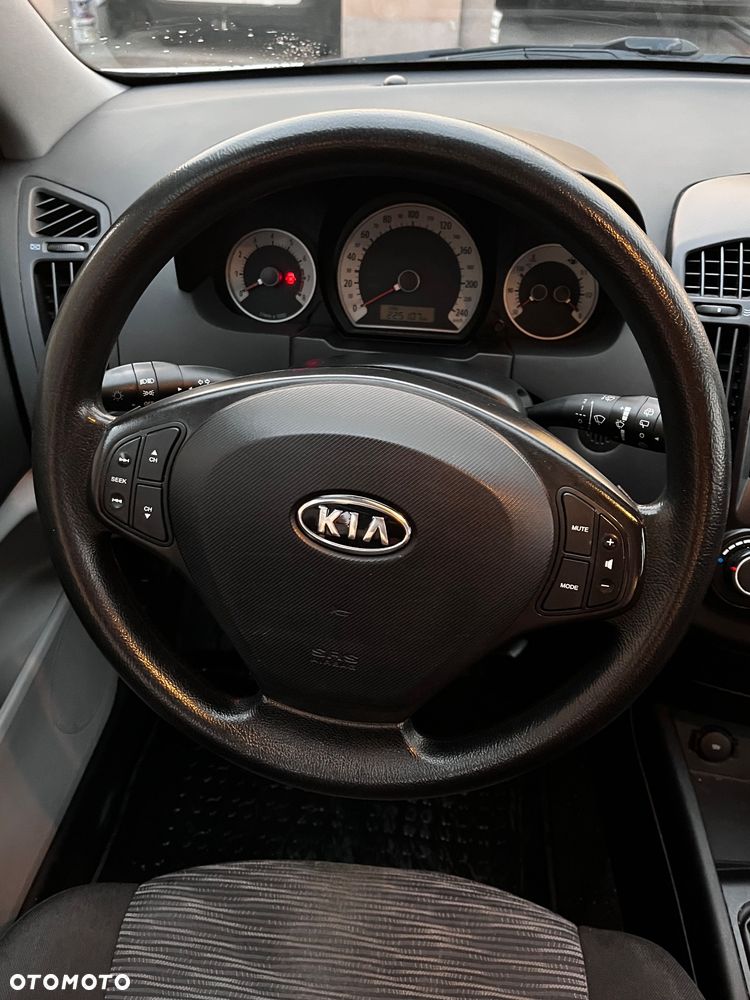Kia Ceed Cee'd 1.4 Comfort - 23