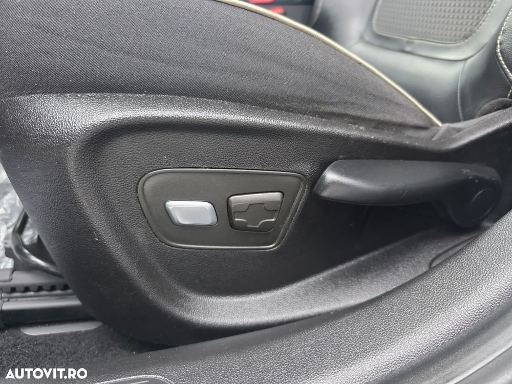 Renault Megane Grandtour ENERGY dCi 110 Start & Stopp Bose Edition - 30