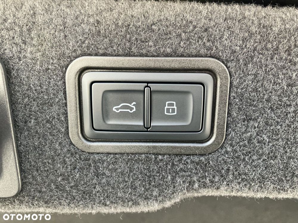 Audi A8 - 16