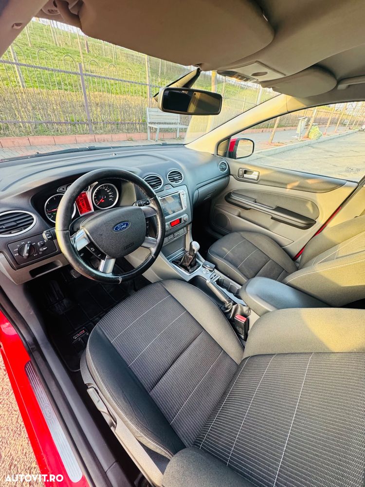 Ford Focus 1.6 TDCi DPF Ghia - 5