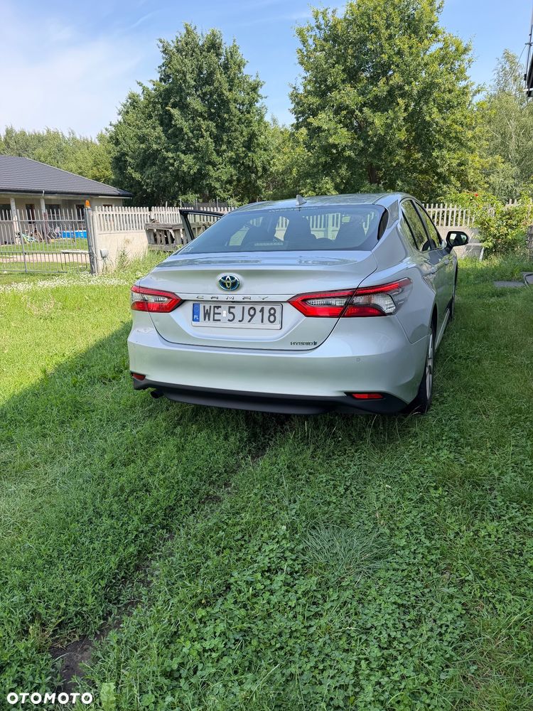 Toyota Camry 2.5 Hybrid Comfort CVT - 2