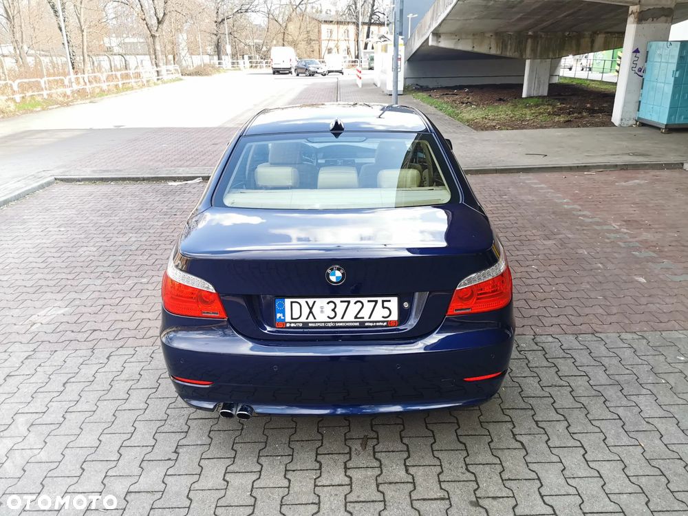 BMW Seria 5 523i Edition Exclusive - 7