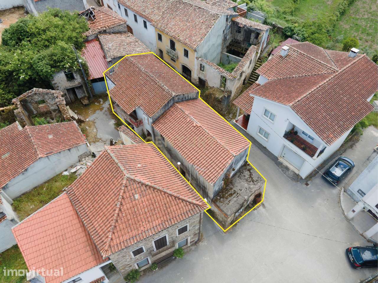 Casas (2) para Recuperar em Vila Nova, Miranda do Corvo - Grande imagem: 3/18