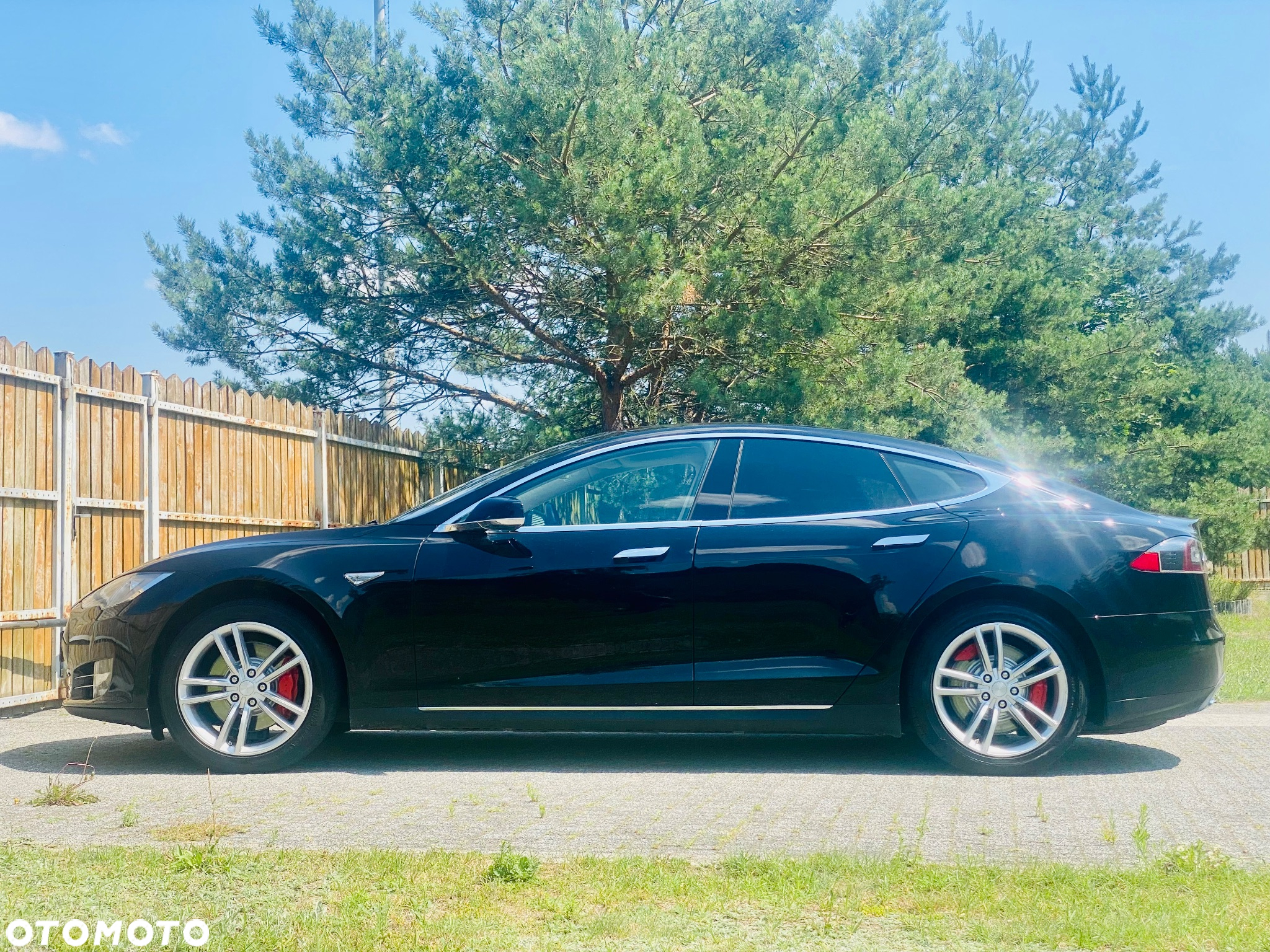 Tesla Model S Standard - 31