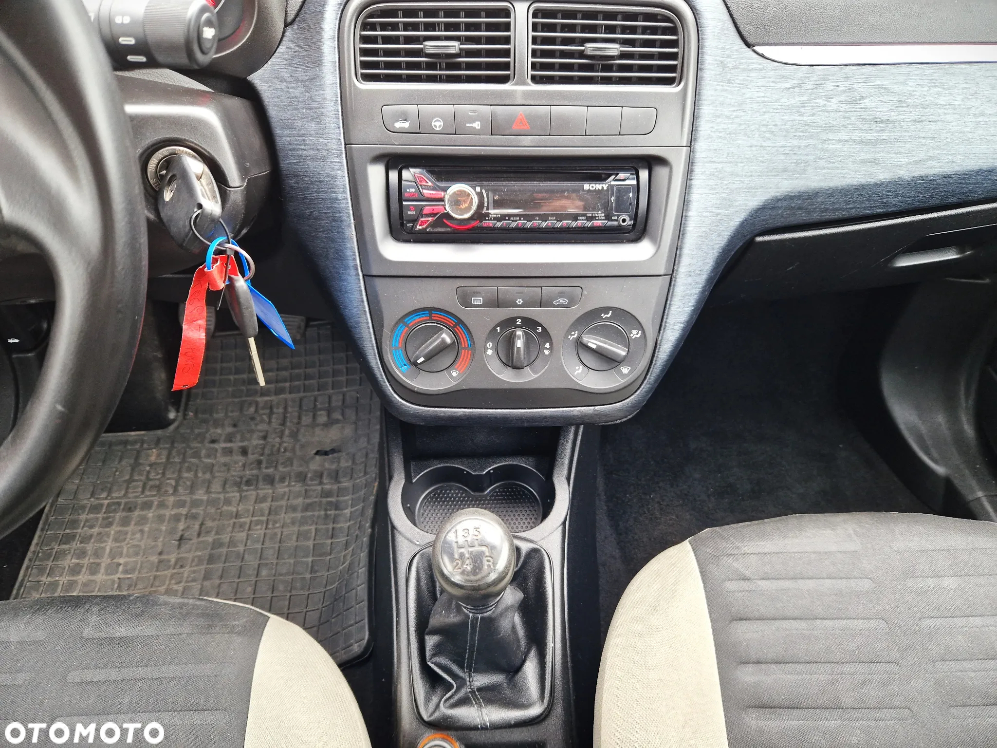 Fiat Grande Punto - 16