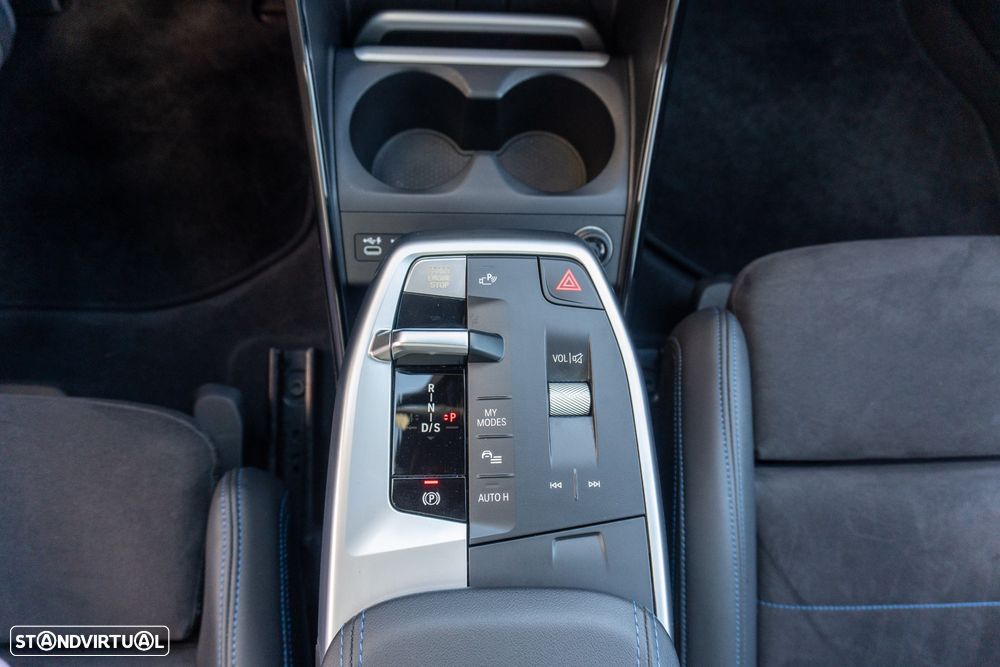 BMW 225xe Active Tourer e xDrive Pack Desportivo M - 27
