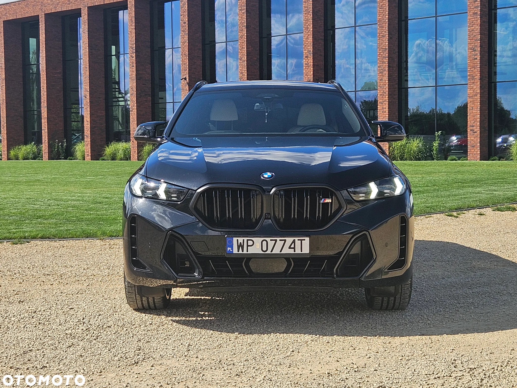 BMW X6 M50i - 2