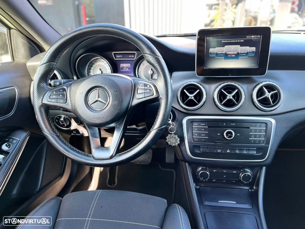 Mercedes-Benz GLA 200 d Aut. - 20