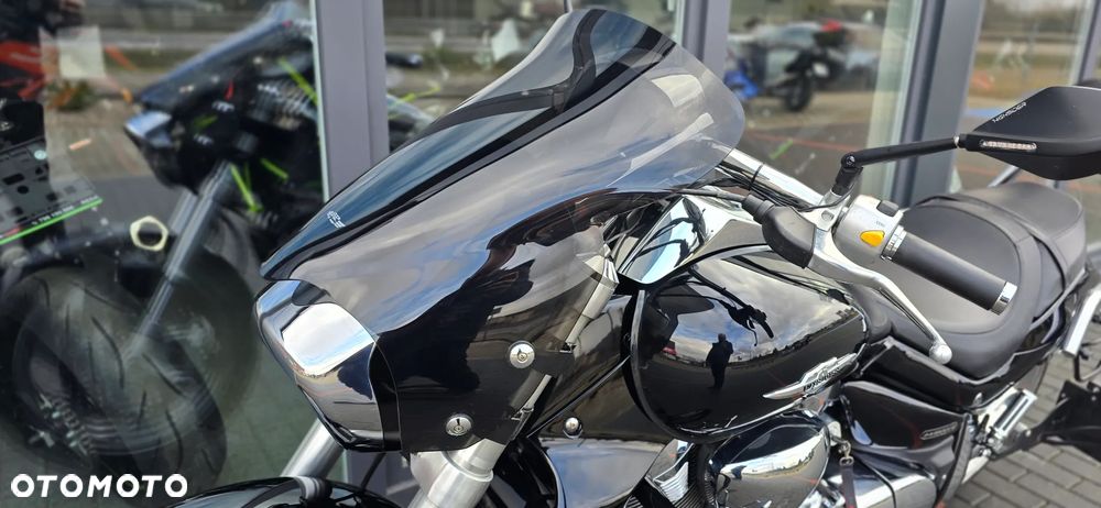 Suzuki Intruder - 27