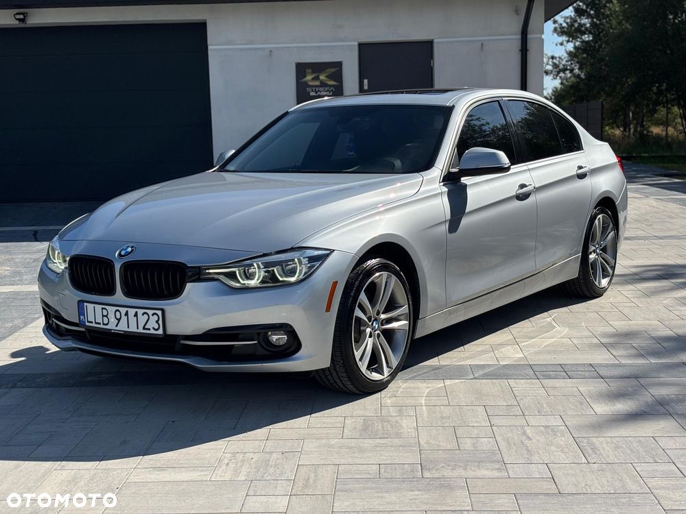 BMW Seria 3 330i Sport Line - 2