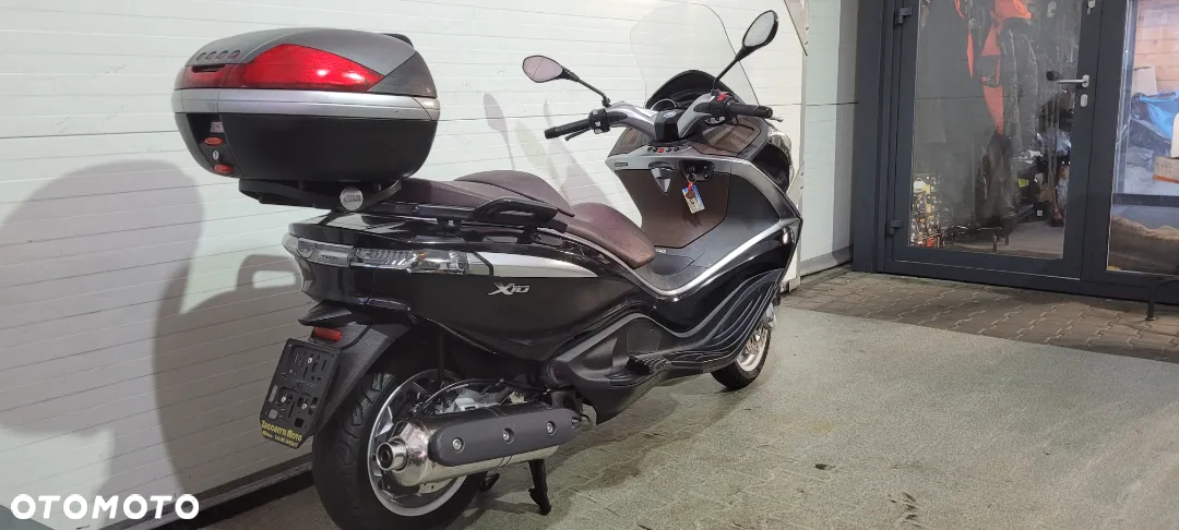 Piaggio X10 - 19