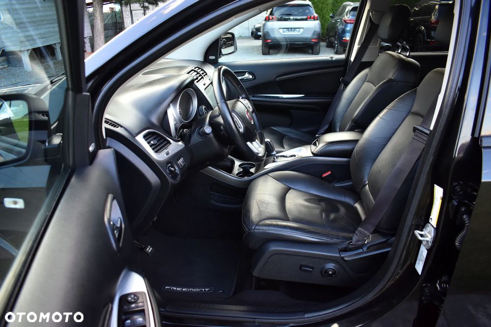 Fiat Freemont 2.0 Multijet 16V DPF Automatik Allrad Black Code - 21