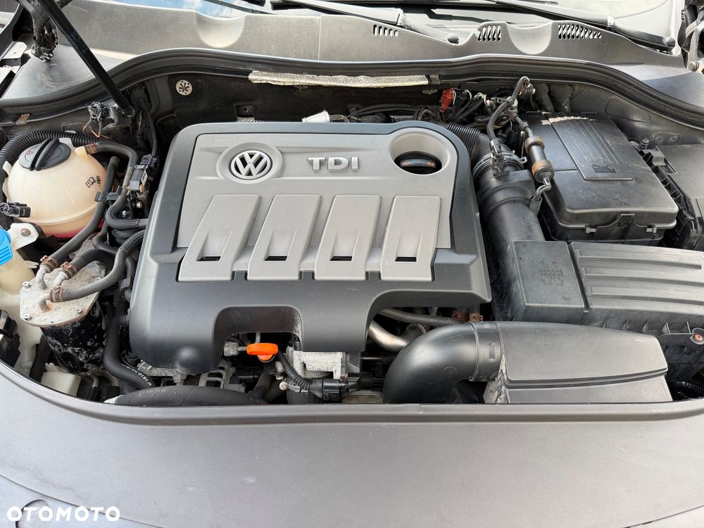 Volkswagen Passat Variant 2.0 TDI DSG BlueMotion Technology Comfortline - 30