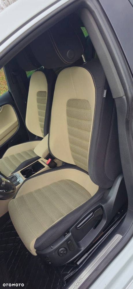 Volkswagen CC 3.6 V6 4Motion DSG - 18