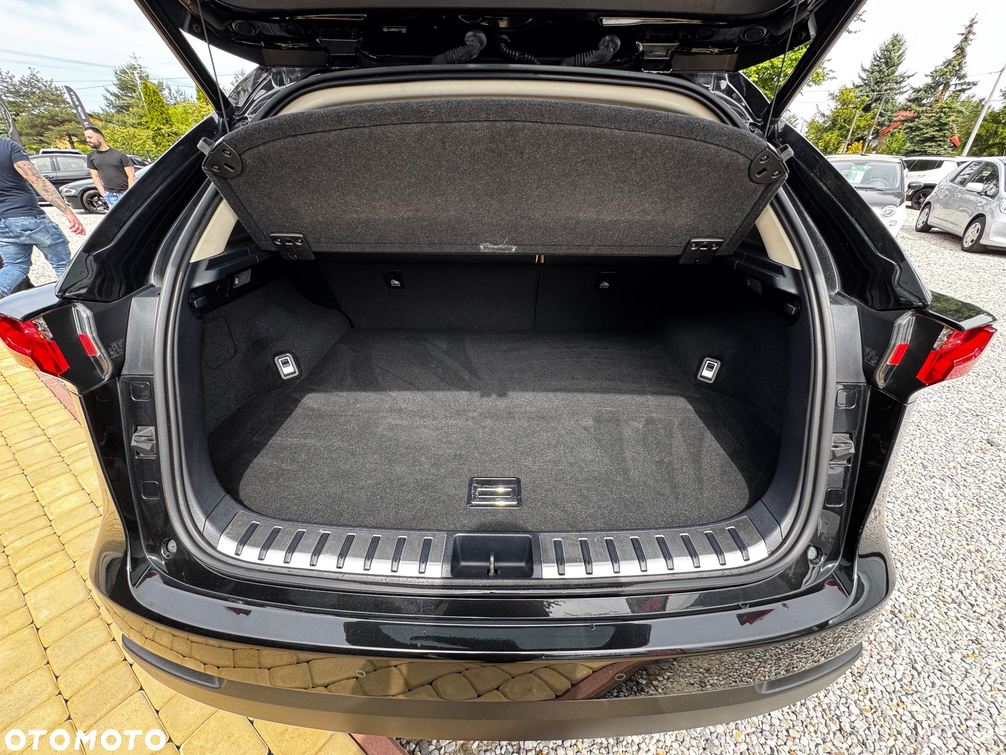 Lexus NX 200t Elite AWD - 21