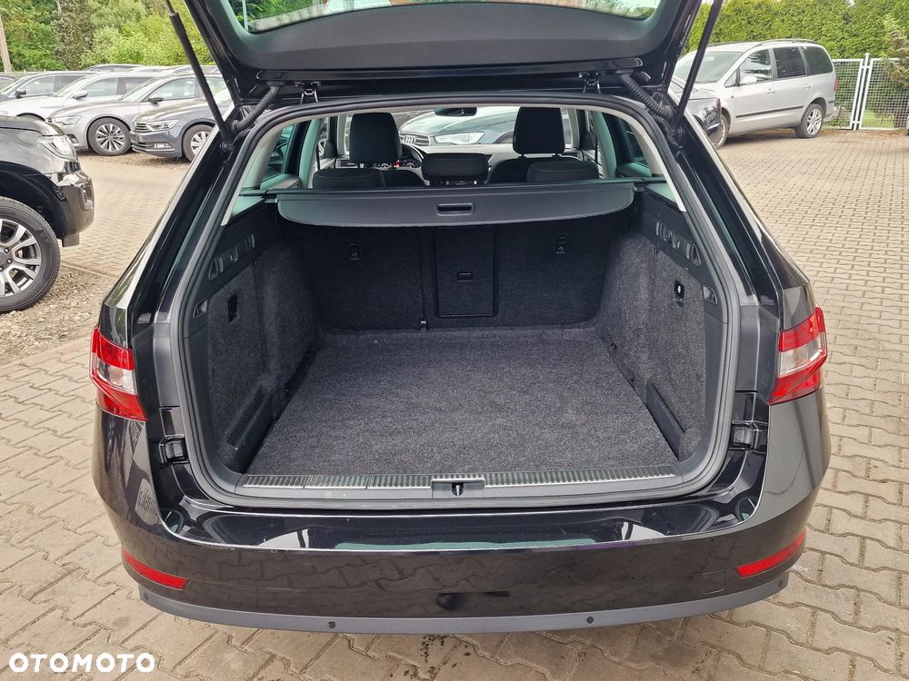 Skoda Superb 2.0 TDI Style DSG7 - 16