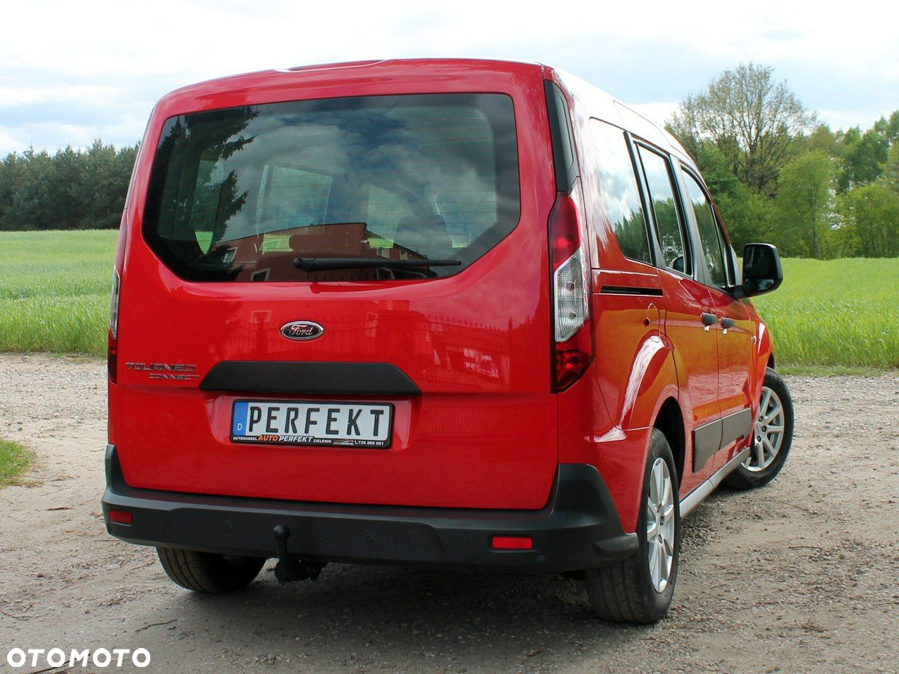 Ford Tourneo Connect - 13