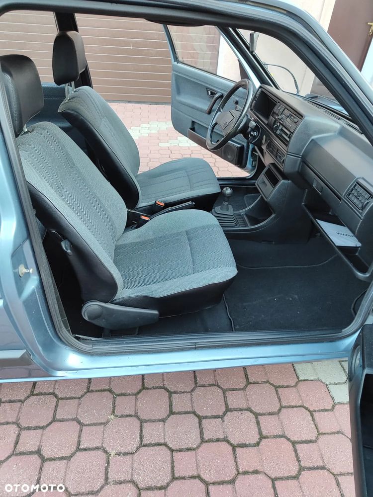 Volkswagen Golf 1.6 CL - 5