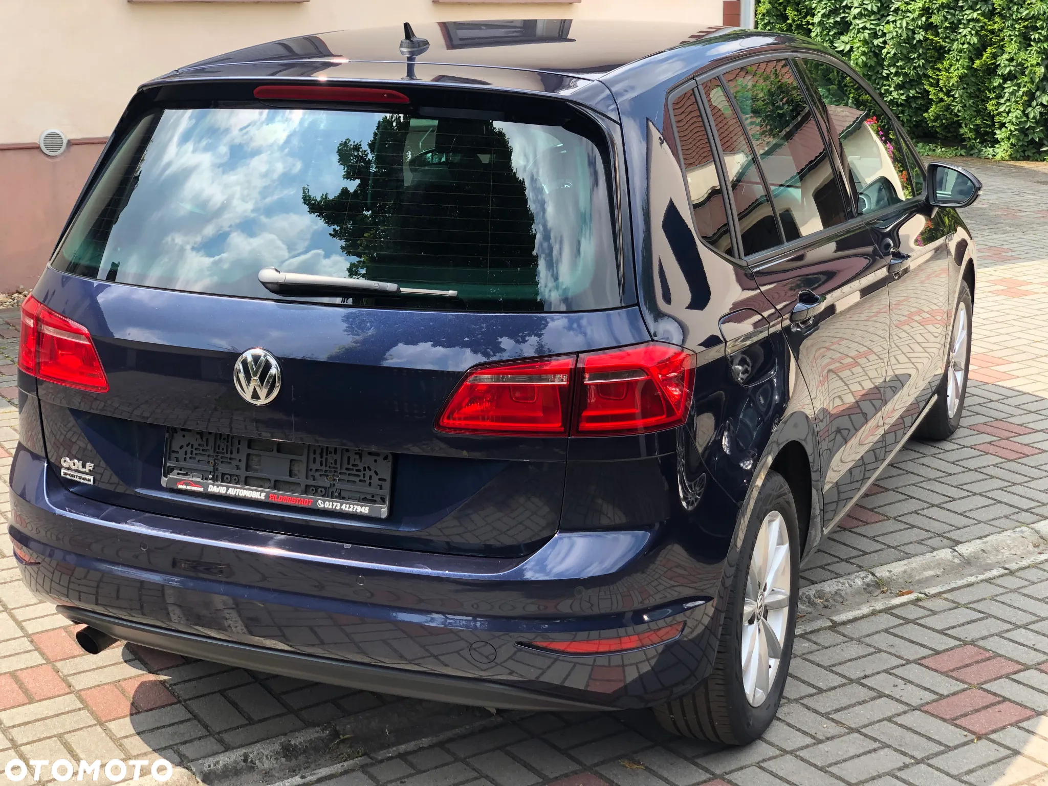 Volkswagen Golf Sportsvan 1.2 TSI BlueMotion Technology Lounge - 2