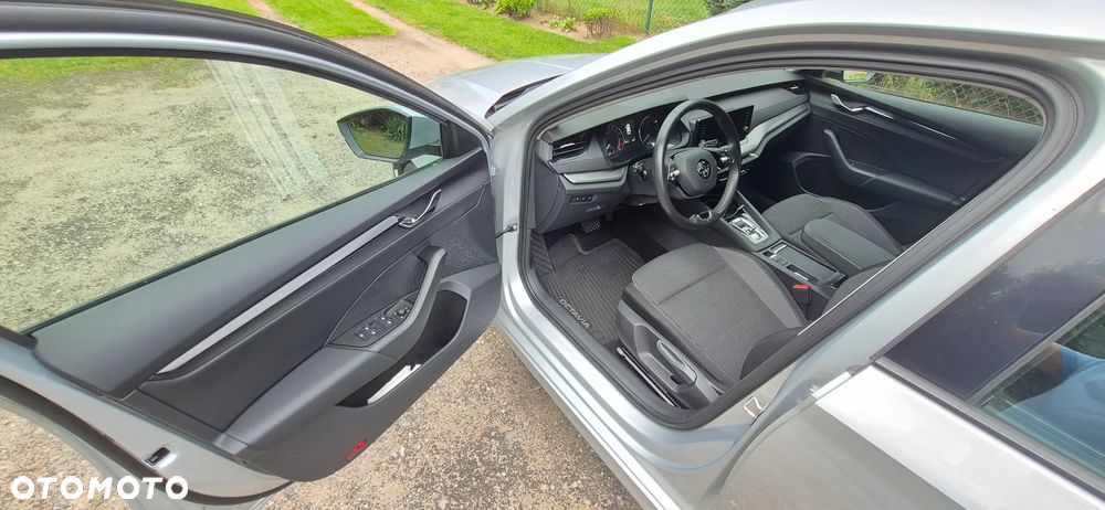 Skoda Octavia 2.0 TDI Style DSG - 8