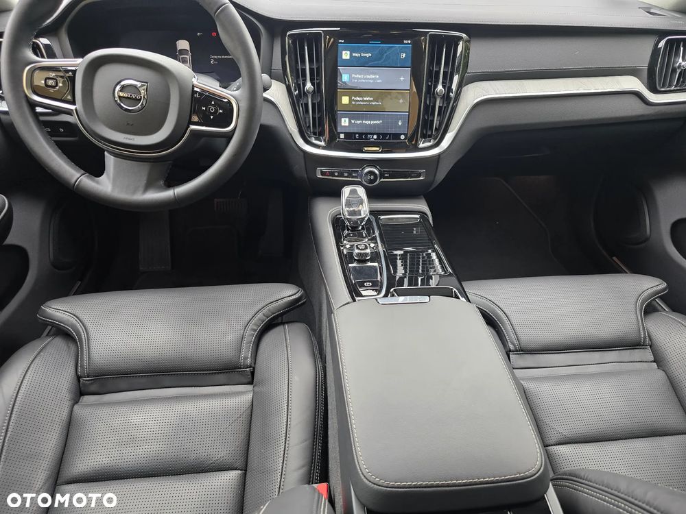 Volvo S60 T8 Recharge AWD Ultimate Dark - 11