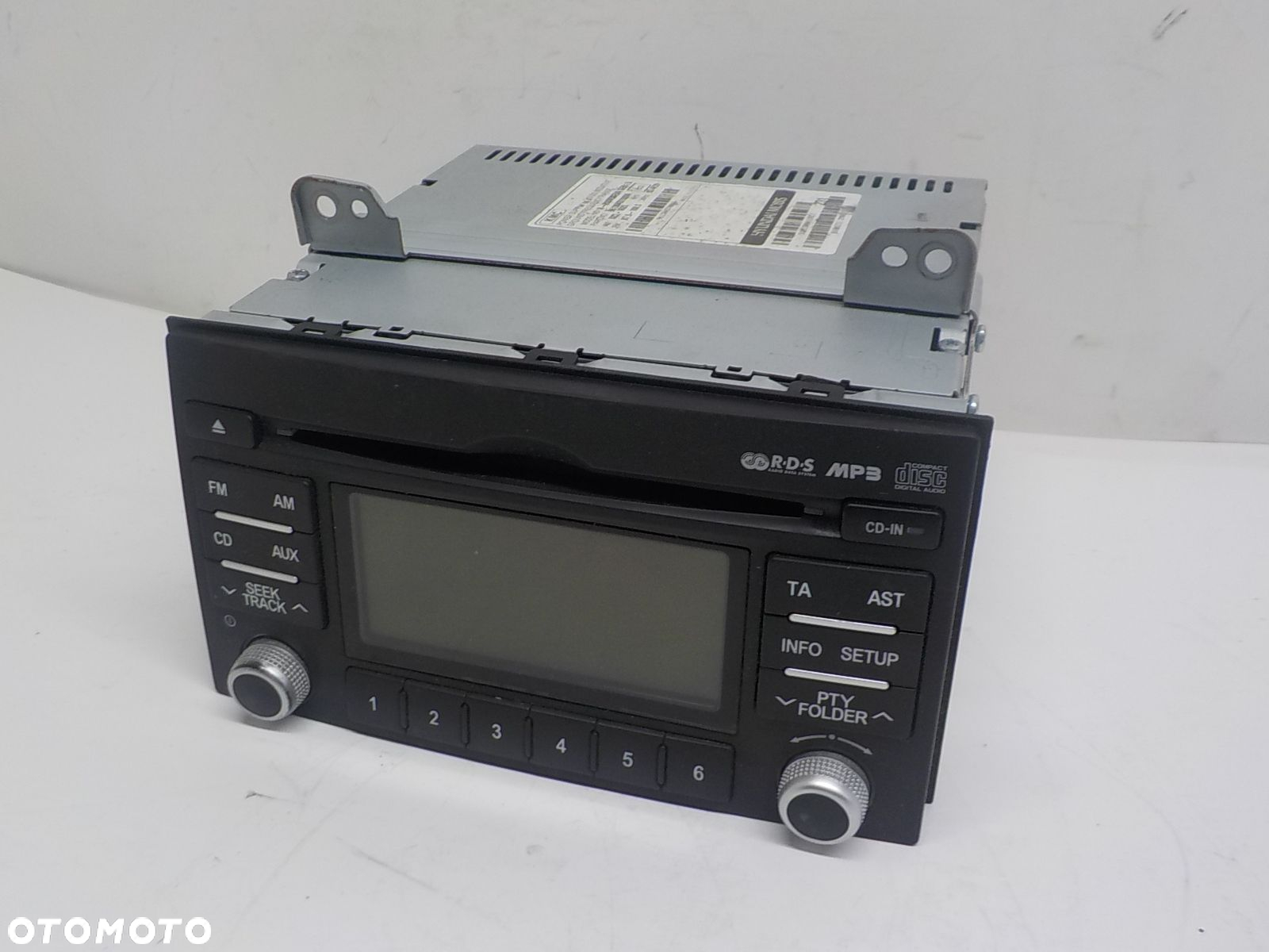 KIA CARNIVAL II HYUNDAI SANTA FE RADIO FABRYCZNE MP3 - 4