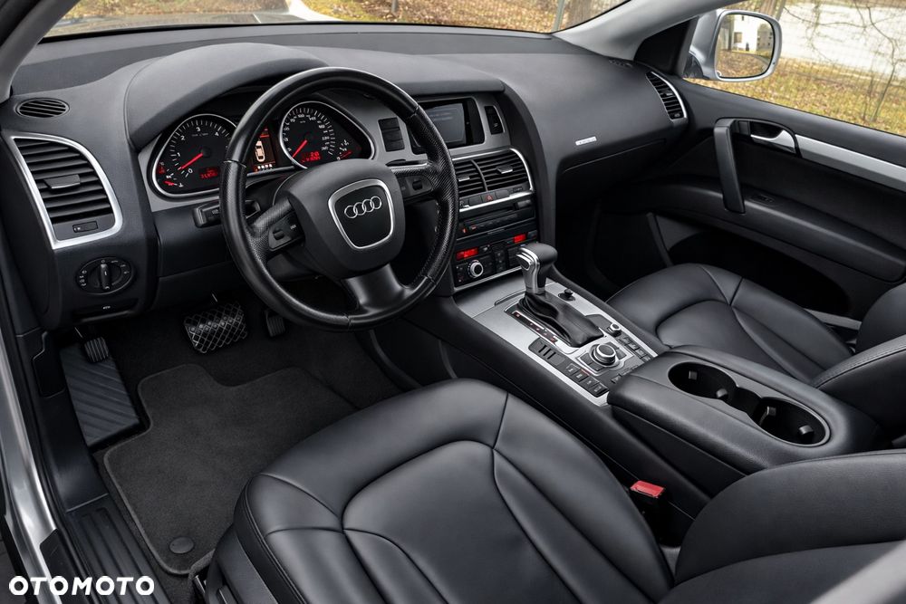 Audi Q7 3.0 TDI DPF Quattro Tiptronic - 23